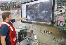 与OpenStreetMap的管理工具的人道主义灾难响应