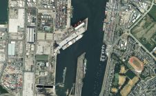 蓝天捕捉都柏林的超高分辨率航测