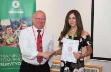 从发型师到测量员——采访弗朗西斯卡·利特尔